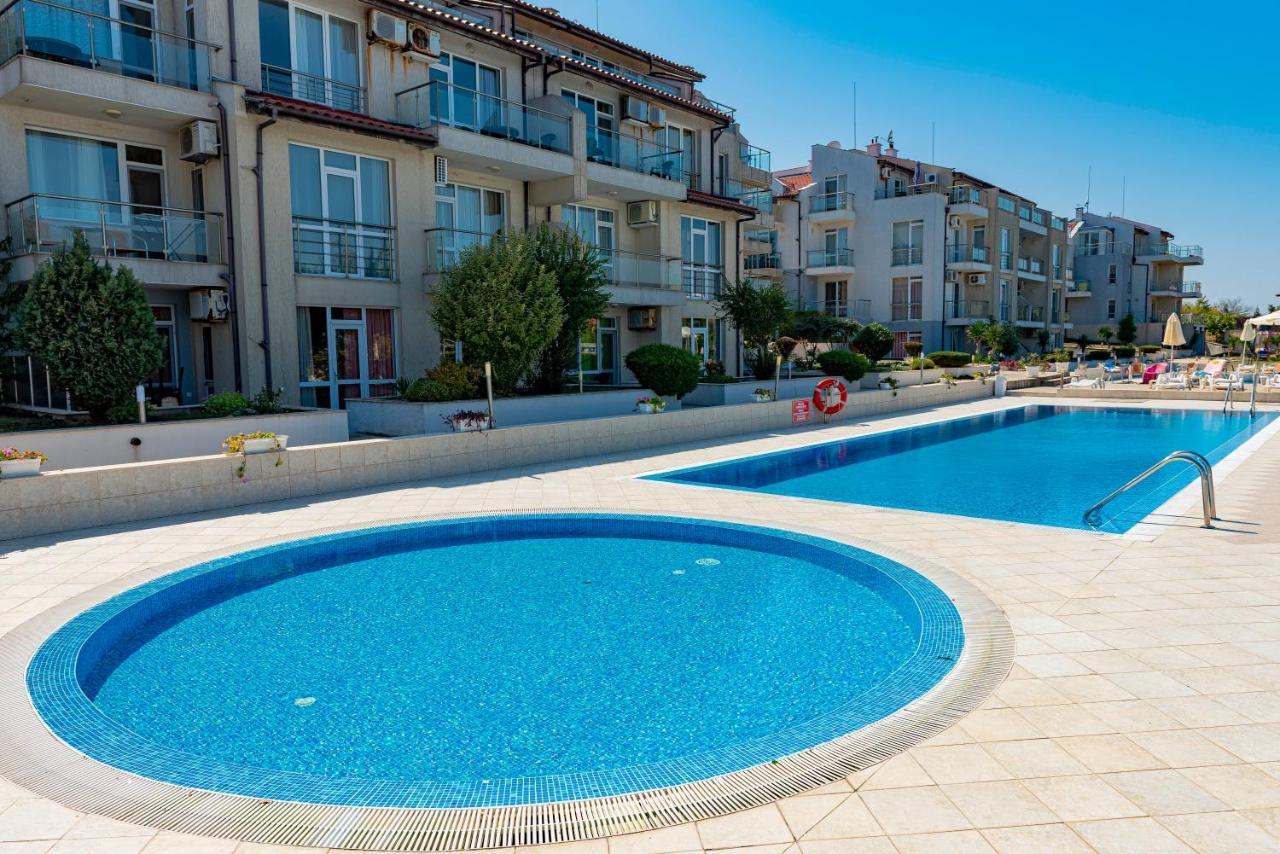 Menada Apolon Apartments Sozopol Esterno foto