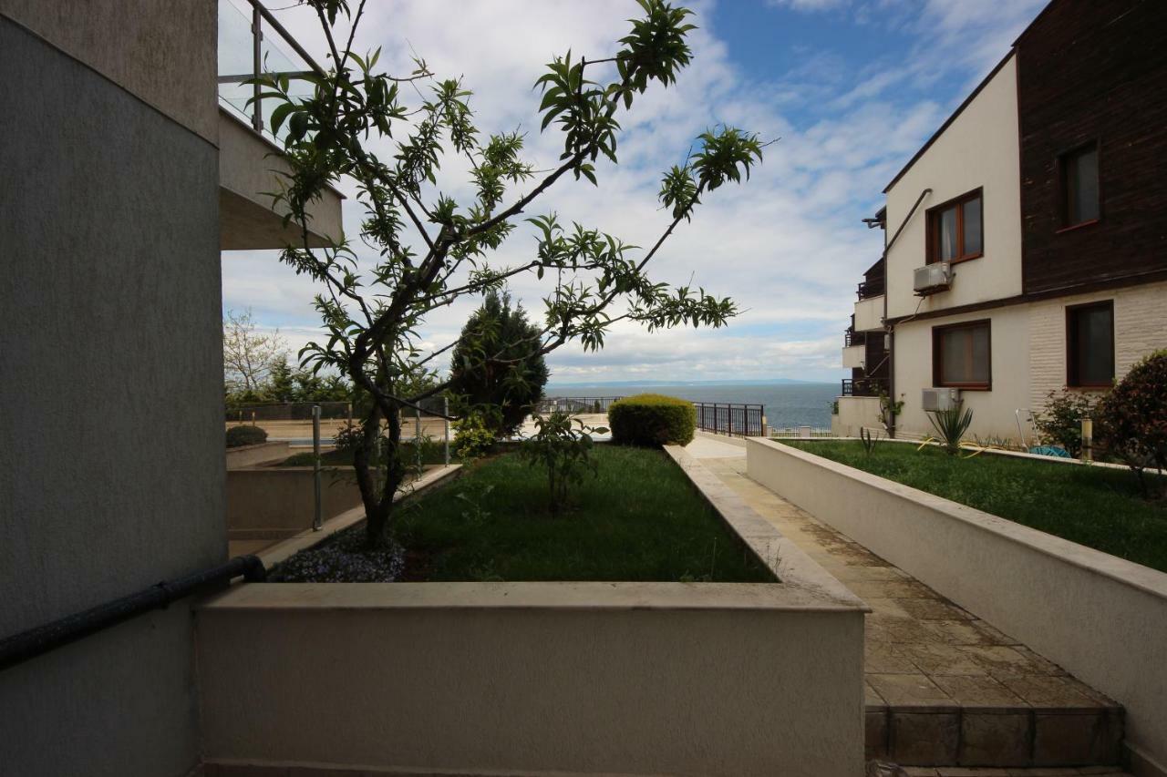 Menada Apolon Apartments Sozopol Esterno foto