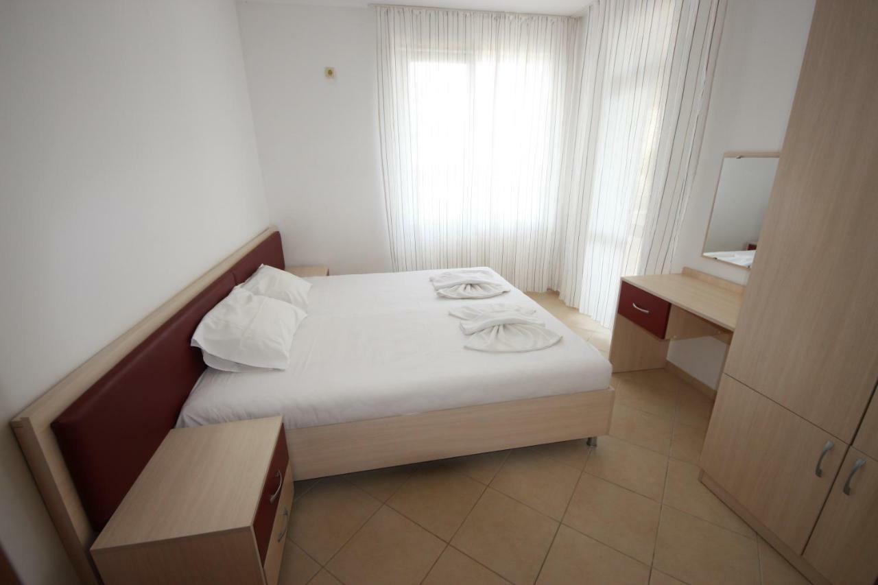Menada Apolon Apartments Sozopol Esterno foto